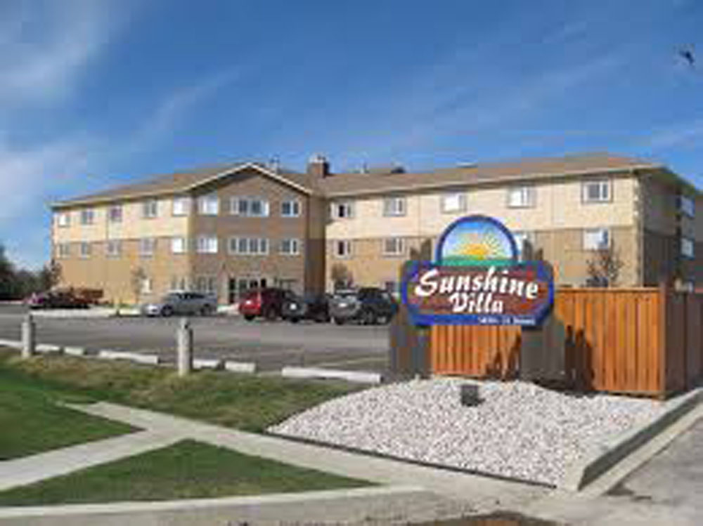 Sunshine Villa resident looks back in time