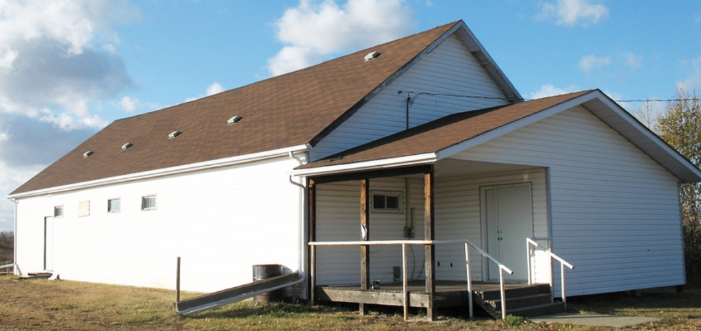 Potential new owner attends Lindbrook Hall meeting, adjacent property owners not happy